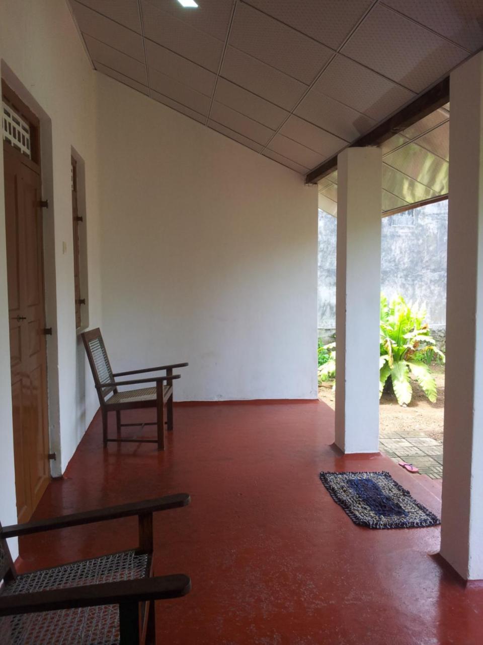 Ami Place Rooms With Kitchen Hikkaduwa Exterior photo